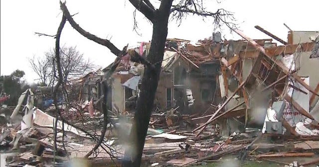 Deadly tornadoes cause widespread damage in Texas - CBS News