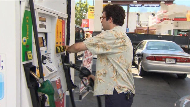 cbsn-business-headlines-0307-497080-640x360.jpg 