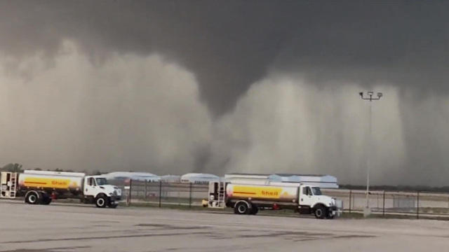 cbsn-0330-tornadograb2-503281-640x360.jpg 