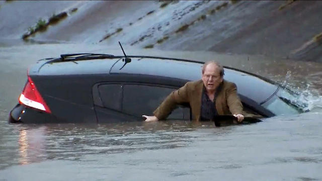 cbsn-04182016-floodingslamssouth-508516-640x360.jpg 