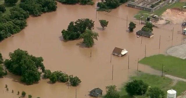 More rain hammers Texas amid deadly river flooding - CBS News