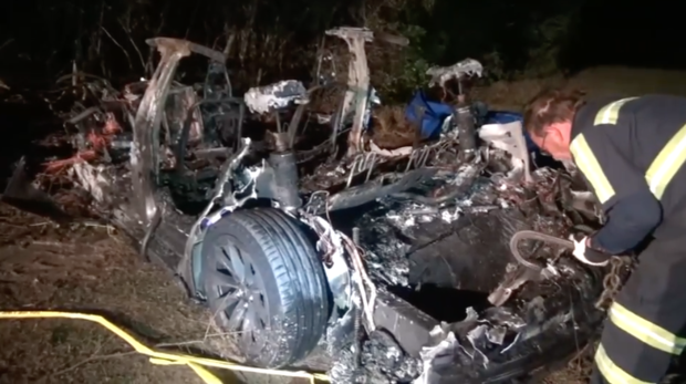 Deadly driverless Tesla crash near Houston 