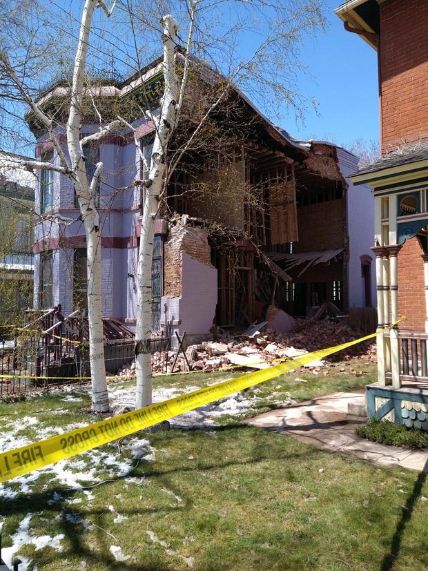 home collapse credit dfd (2) 