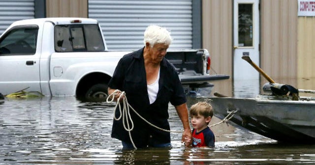 More rain expected as Louisiana cleans up from flooding - CBS News