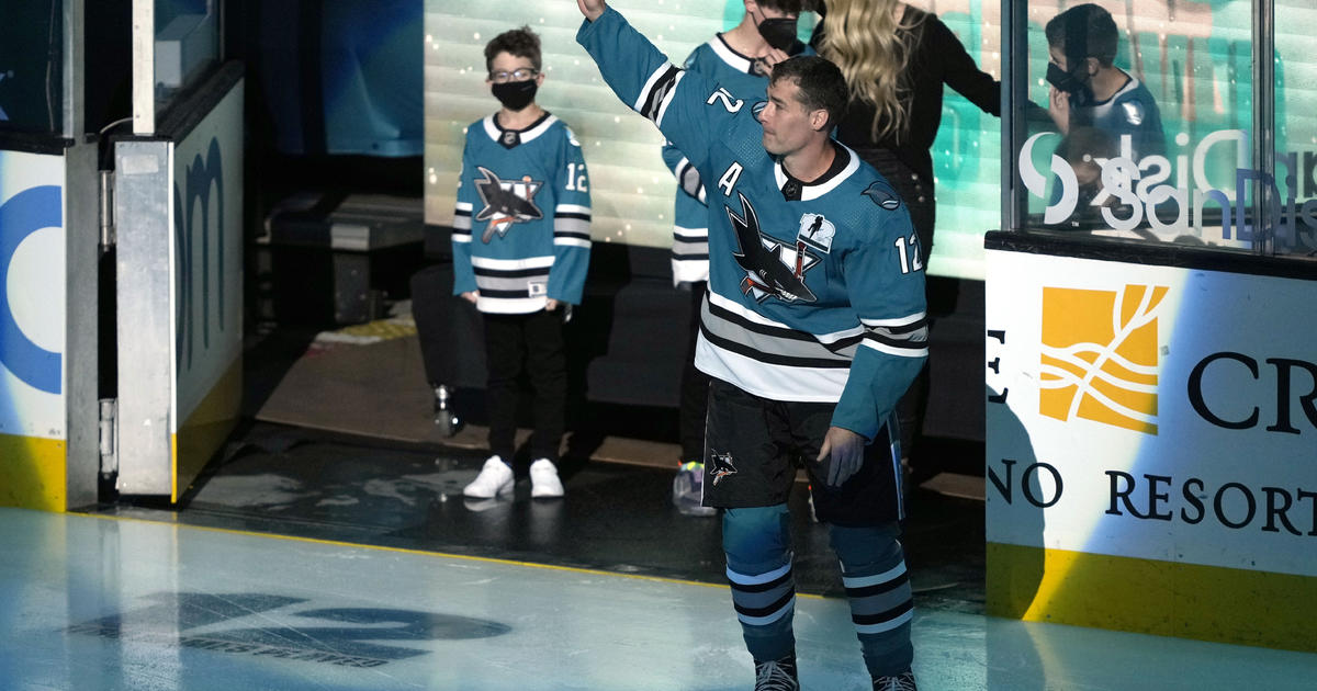 Sharks retire Patrick Marleau's No. 12 jersey, then fall to