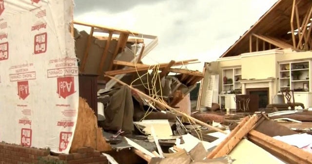 At least 19 dead as tornadoes tear through South - CBS News