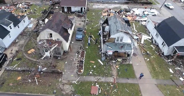 Deadly tornadoes cause major damage in central U.S. - CBS News