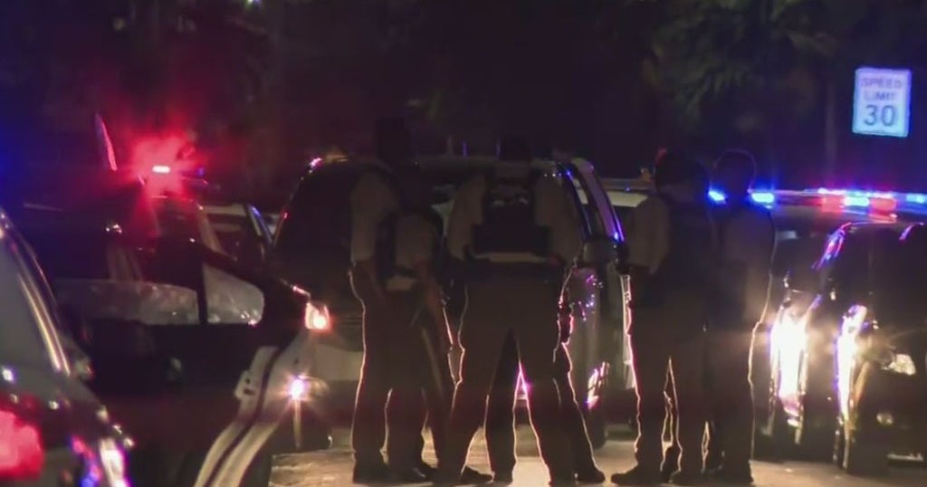 NW Miami-Dade Shooting, Five People Injured - CBS Miami