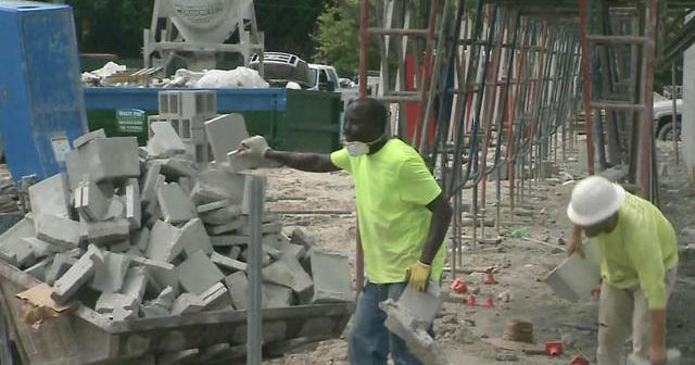 Construction worker dies after being struck by lightning - CBS News