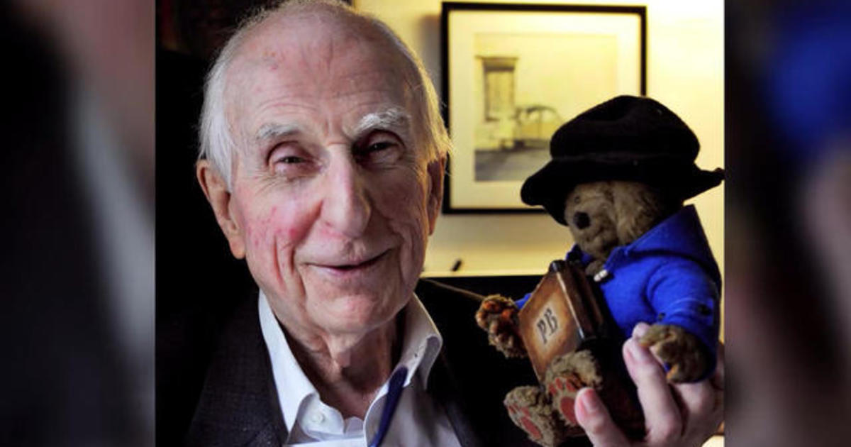 Michael Bond's Paddington Bear is a symbol of kindness to refugees we  should never forget