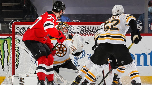 Pavel Zacha nets OT winner as Devils slip past Bruins