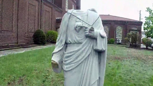 JesusStatue.jpg 