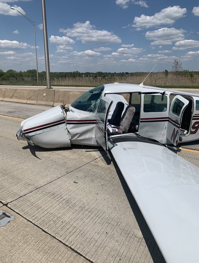 I-355 Small Plane Emergency Landing 