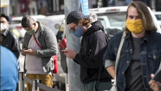 cbsn-fusion-us-mask-debate-ramps-up-as-restrictions-ease-thumbnail-714146-640x360.jpg 