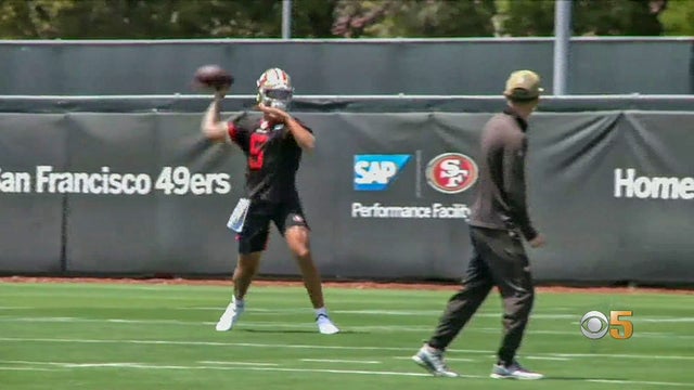 49ers_trey_lance_rookie_camp_051421.jpg 