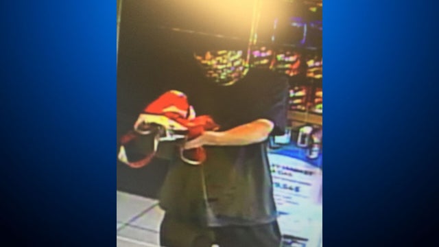 rwc_gas_station_suspect_051821.jpg 