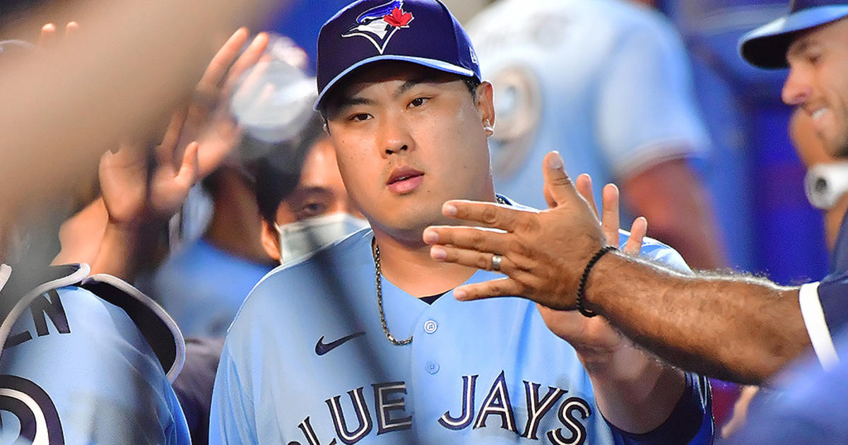 Ryu Pitches 7 Masterful Innings, Blue Jays Beat Red Sox 8-0 - CBS