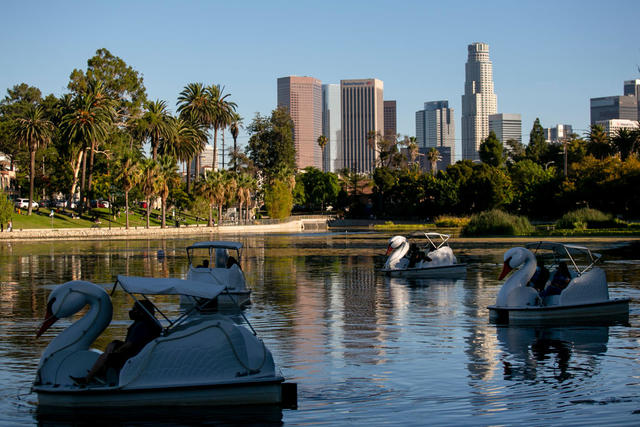 Take A Magical Night Ride On An Illuminated Swan Boat In Echo Park - Secret  Los Angeles