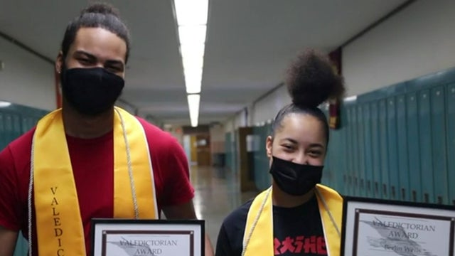 covaledictoriantwins.jpg 