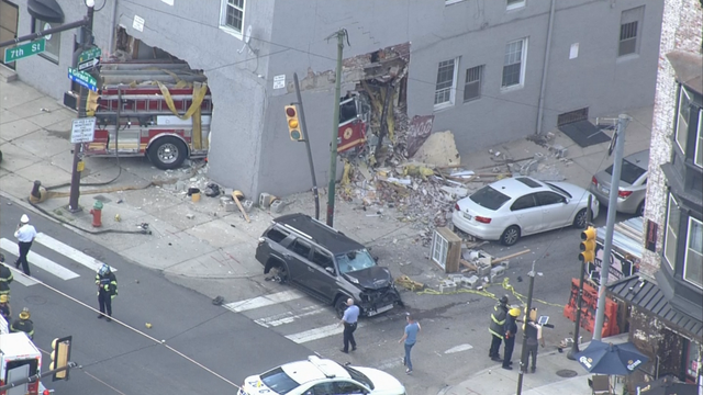 north-philadelphia-fire-truck-crash.png 