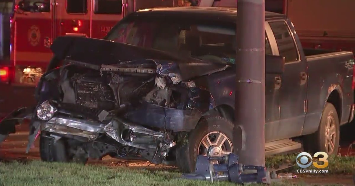 1 Killed, 2 Injured In Fiery Crash On Roosevelt Boulevard - CBS ...