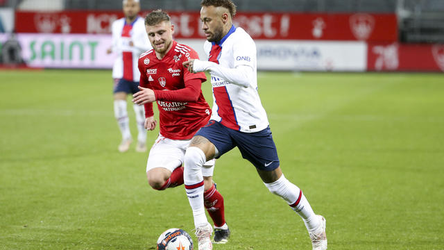 Stade Brestois v Paris Saint-Germain - Ligue 1 