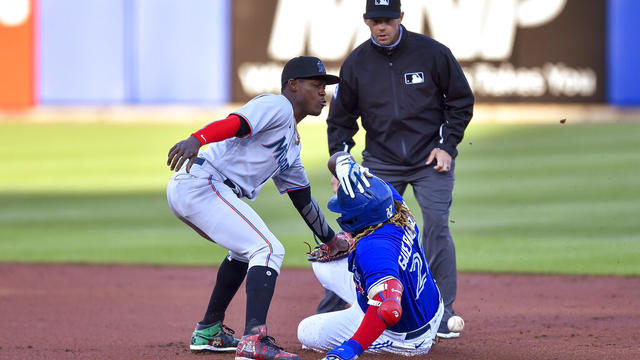 Guerrero powers Jays' return to Buffalo; beat Marlins 5-1 –