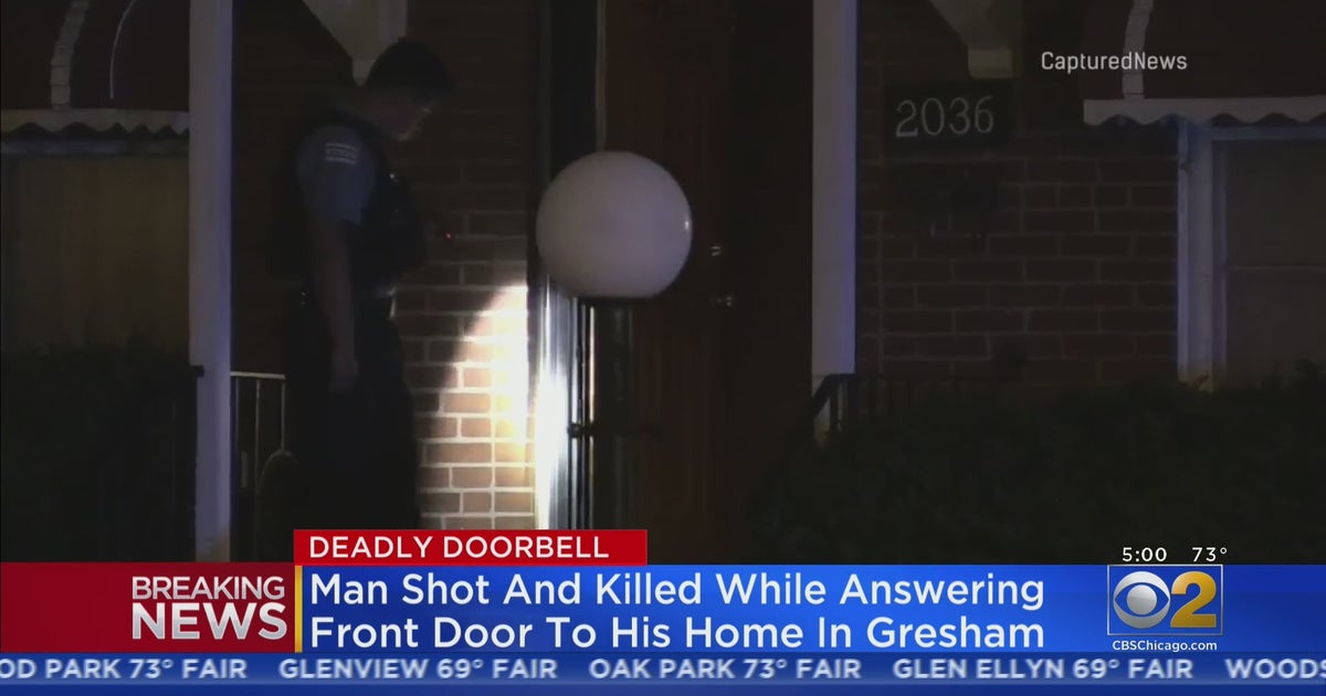 Man Fatally Shot While Answering Front Door In His Auburn Gresham Home ...