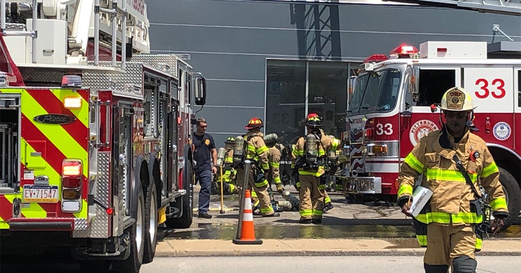 Three Killed, Several Injured After Car Slams Into Biomat USA Plasma(02)