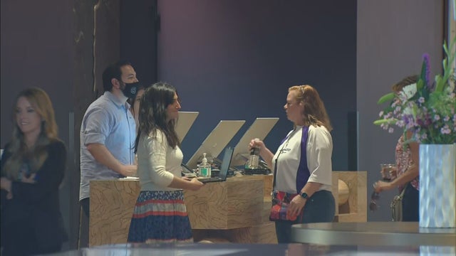 MCGREGOR SQUARE CELEBRATION 10 PKG.transfer_frame_848 