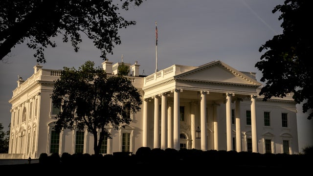 white-house-1-1.jpg 