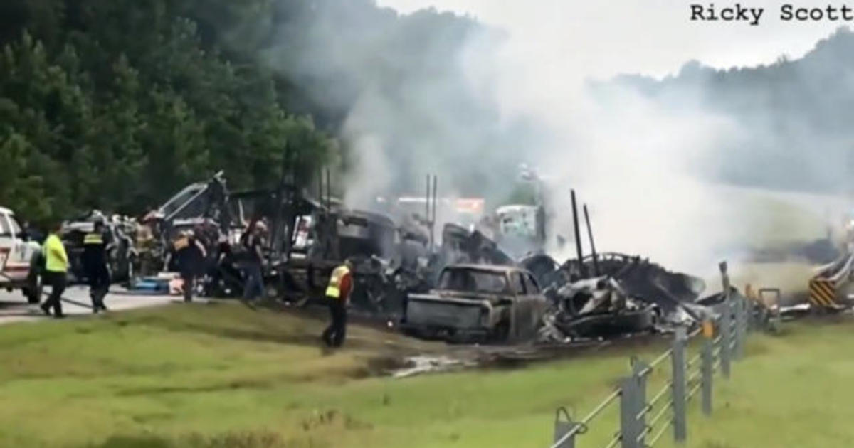Witness describes aftermath of Alabama crash that left 9 children and 1  adult dead