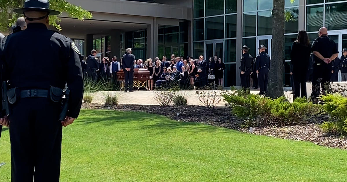 Hundreds Attend Holly Springs Officer Joe Burson's Funeral - CW Atlanta