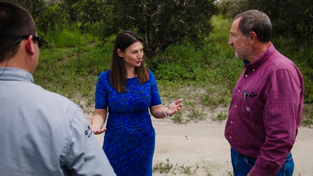 cbsn-fusion-florida-governor-nikki-fried-desantis-crist-thumbnail-740387-640x360.jpg 