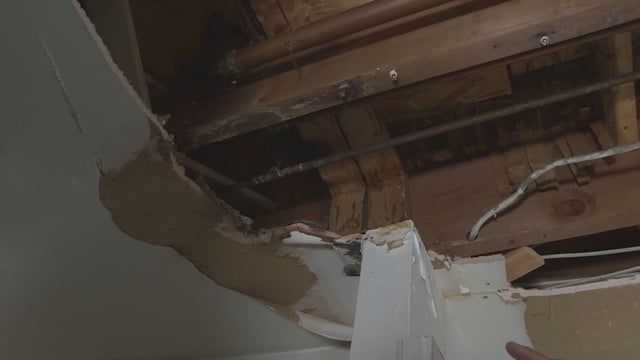 CEILING CAVED IN 5PKG.transfer_frame_510 