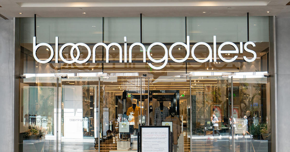 Bloomingdale's closing department store at Westfield Old Orchard
