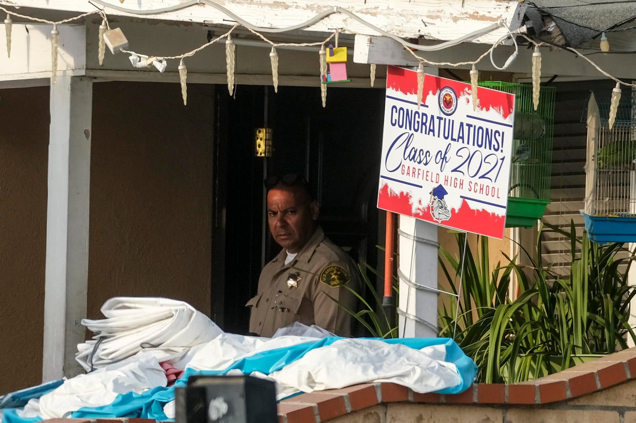 Mother arrested after 3 young children found dead in East L.A. home(00)