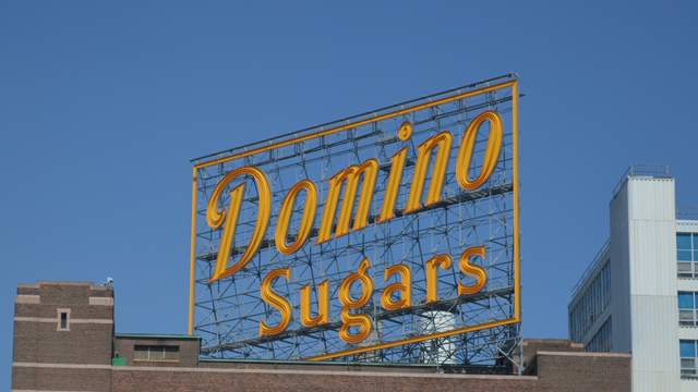 Domino-Sugars-sign.png 
