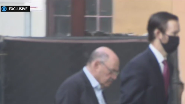 Allen-Weisselberg-arrives-in-court.png 