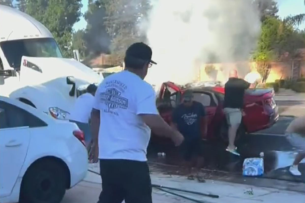 Caught On Video Bakersfield Residents Use Buckets Of Water To Put Out