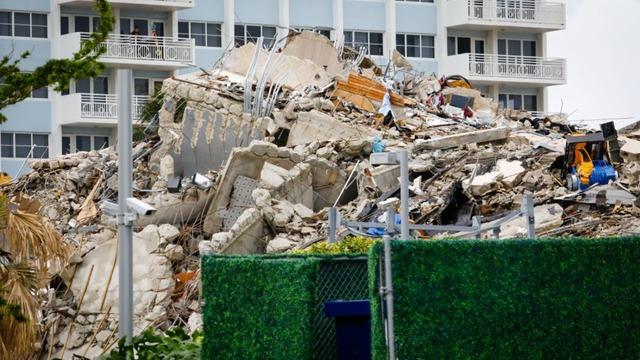 cbsn-fusion-engineer-investigating-surfside-collapse-its-like-taking-three-three-thousand-piece-puzzles-and-throwing-them-up-in-the-air-thumbnail-749836-640x360.jpg 