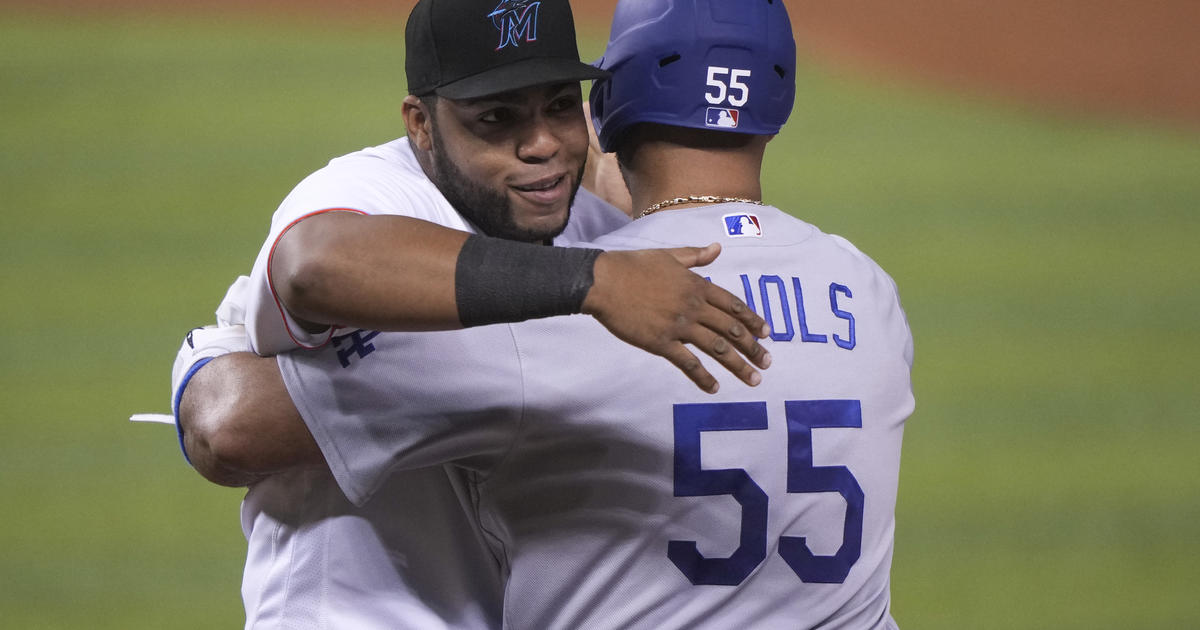 AP report: Dodgers set to sign veteran first baseman Albert Pujols