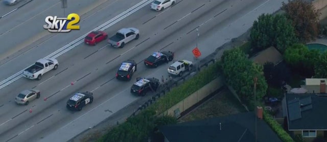 One Found Dead In SUV On 605 Freeway In Hawaiian Gardens 