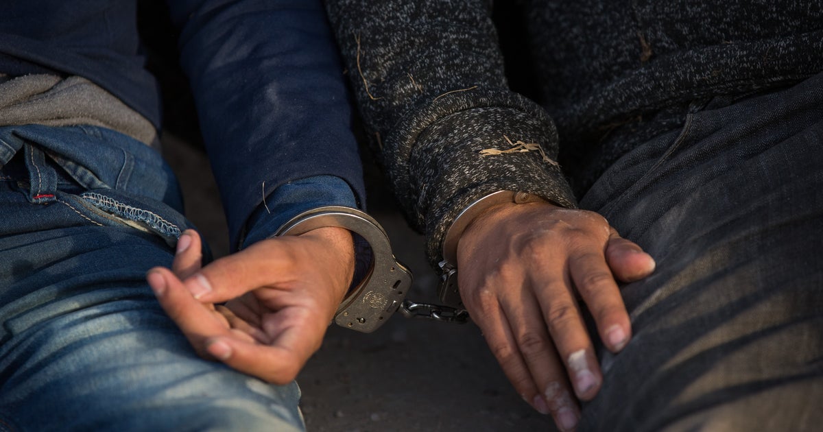 4 men convicted, or facing child sex abuse charges arrested at Texas-Mexico border - Vimarsana News