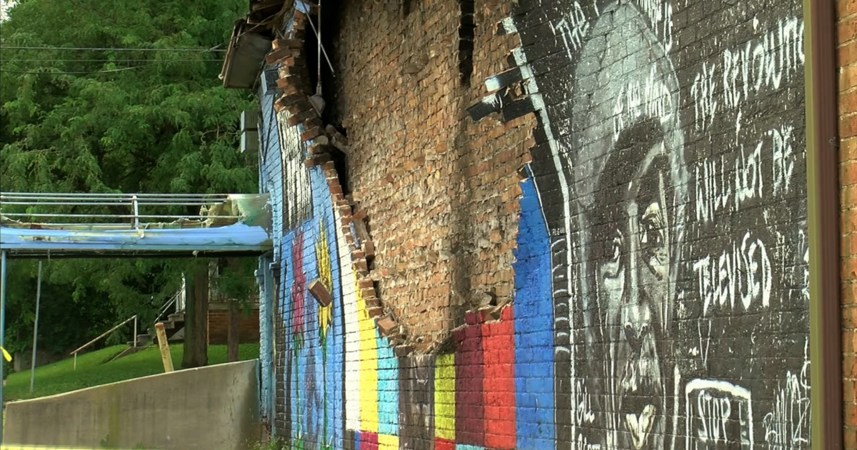 Floyd Mural Struck By Lightning In Toledo, Ohio CBS Philadelphia