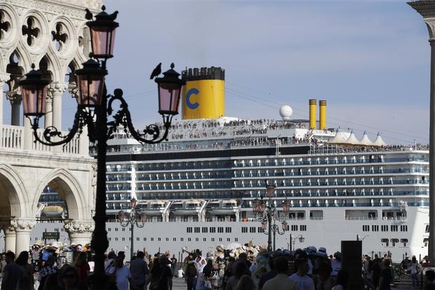 Italy Venice Cruise Ban 