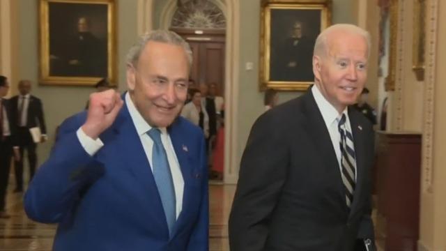 cbsn-fusion-biden-urges-democrats-to-back-3-5-trillion-budget-plan-as-child-tax-credit-payments-roll-out-thumbnail-754561-640x360.jpg 
