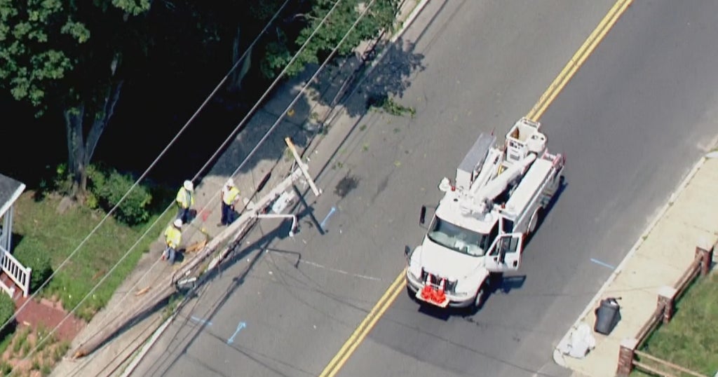 Car Crashes Into Utility Pole, House In Saugus CBS Boston