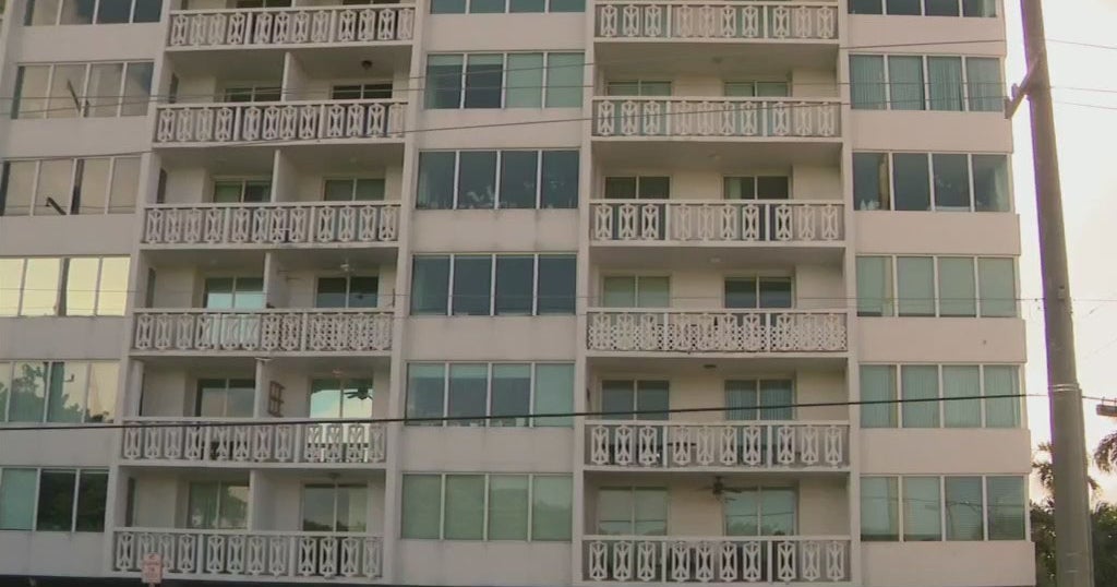 Miami Beach Condo Resident Concerned About His Building After Surfside ...