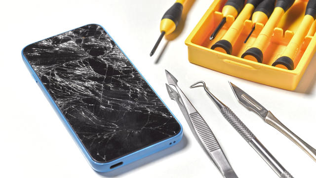 Smashed/broken mobile phone repair 